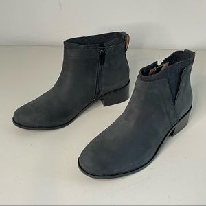 Vionic | Shoes | Vionic Chelsea Boots 